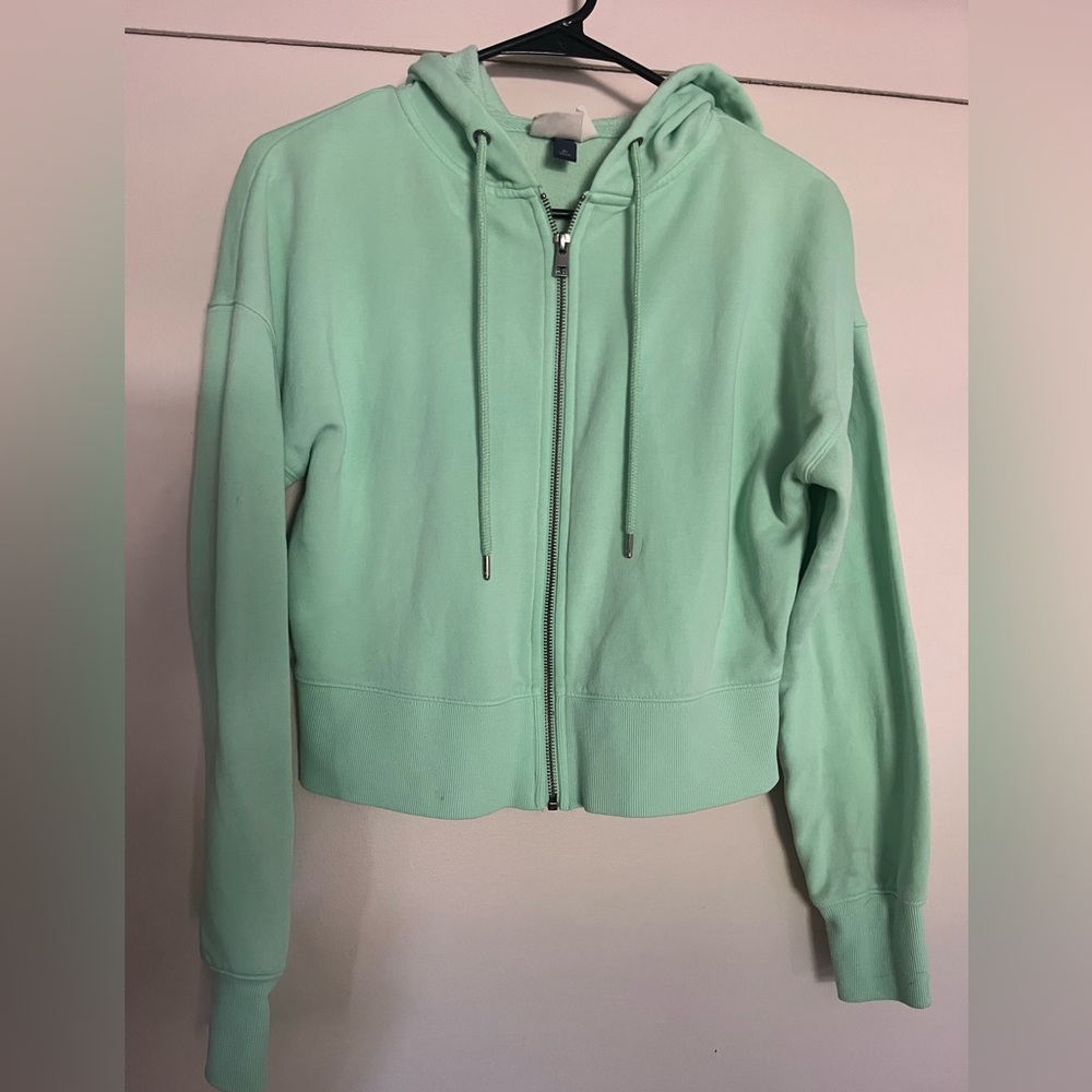 Pastel Green long cropped Hoodie